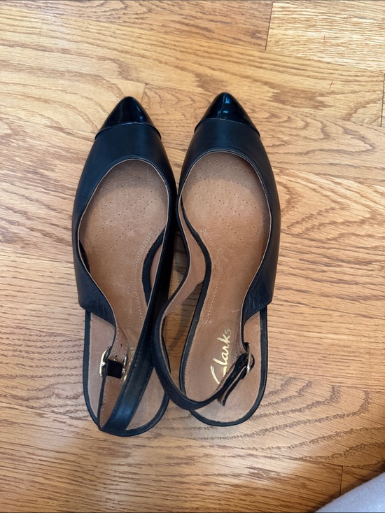 Clarks Linvale Emmy Black Leather Cap Toe Slingback Kitten Heels Women Size 7